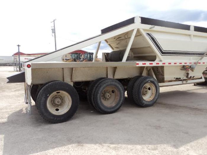 Used 2016 Loadline Belly Dump trailer triple axle 