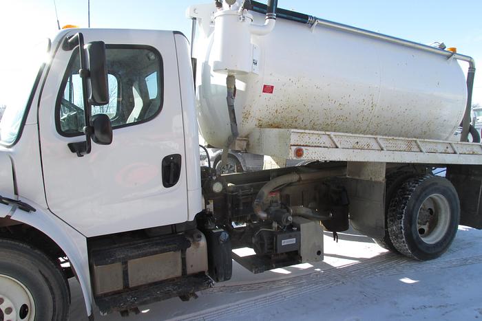 Used 2015 Freightliner M2 Septic/ Vac truck