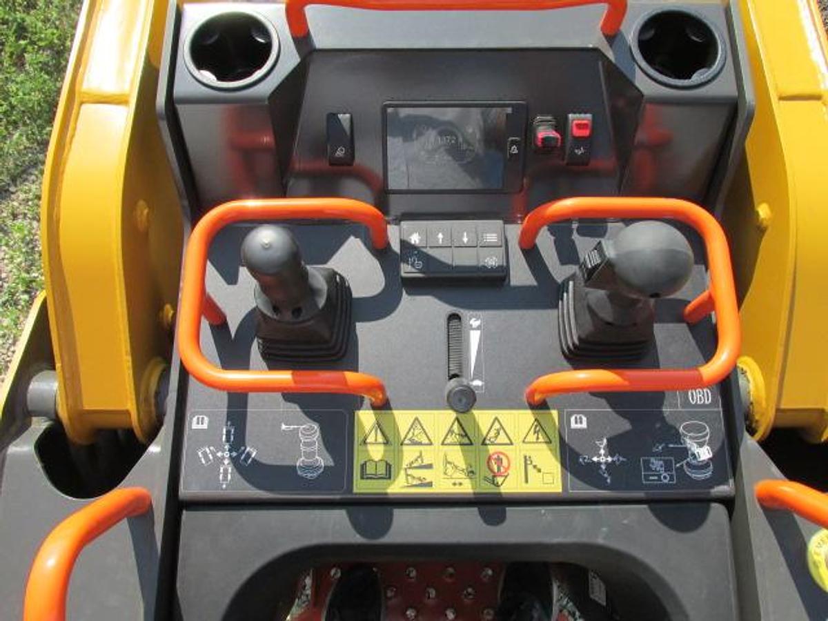 Brand new mini skid steer Kubota 23 hp 
