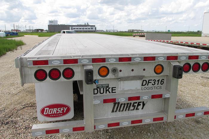 Used 2024 Dorsey 53 ft tri axle lift axle flat