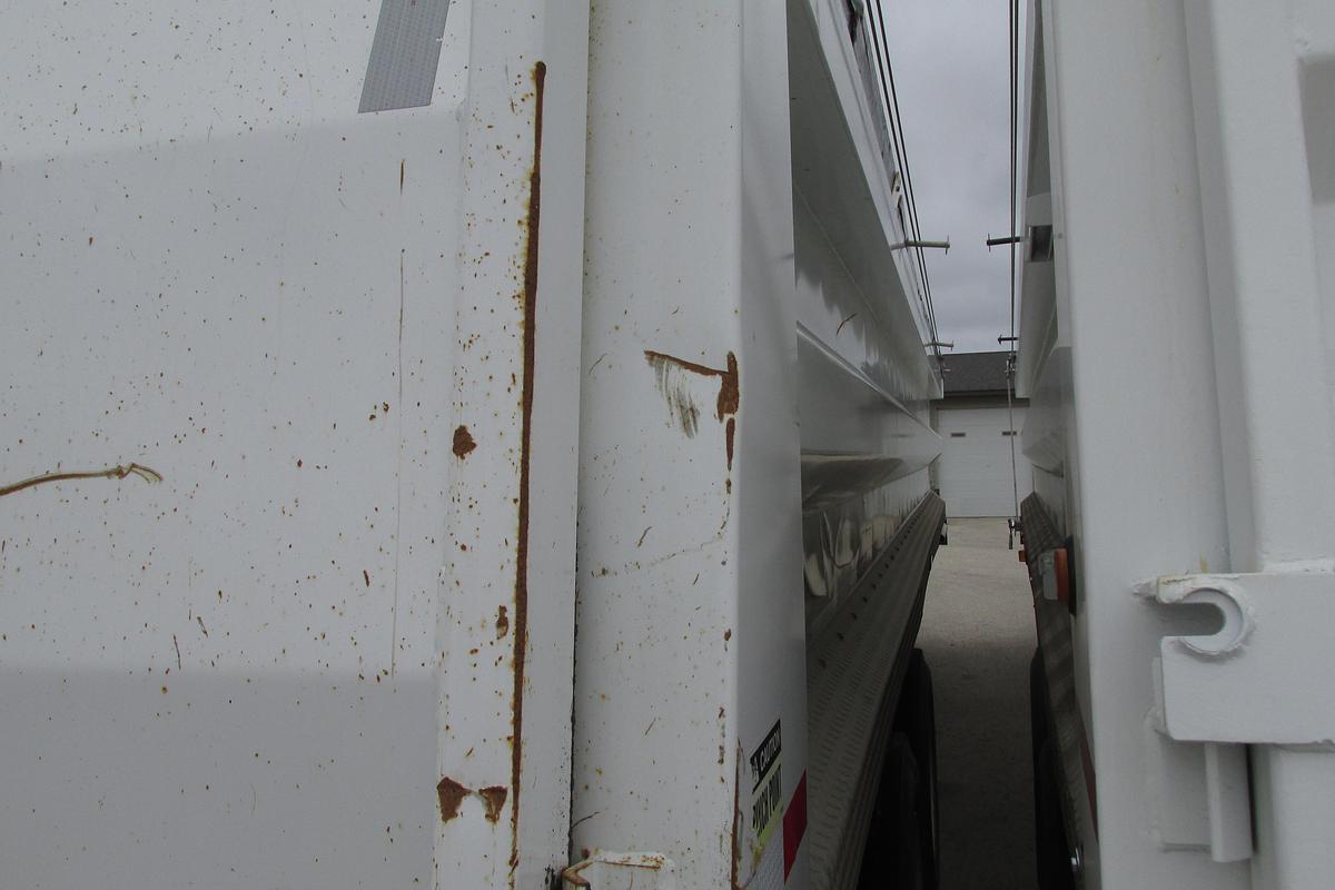 Used 2023 Arnes Trple axle end dump trailer