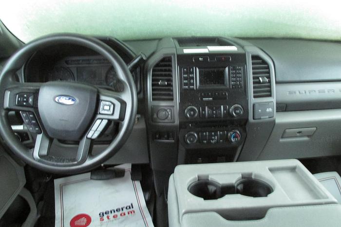 Used High rail 2017 Ford F 350 Crew cab long box New engine