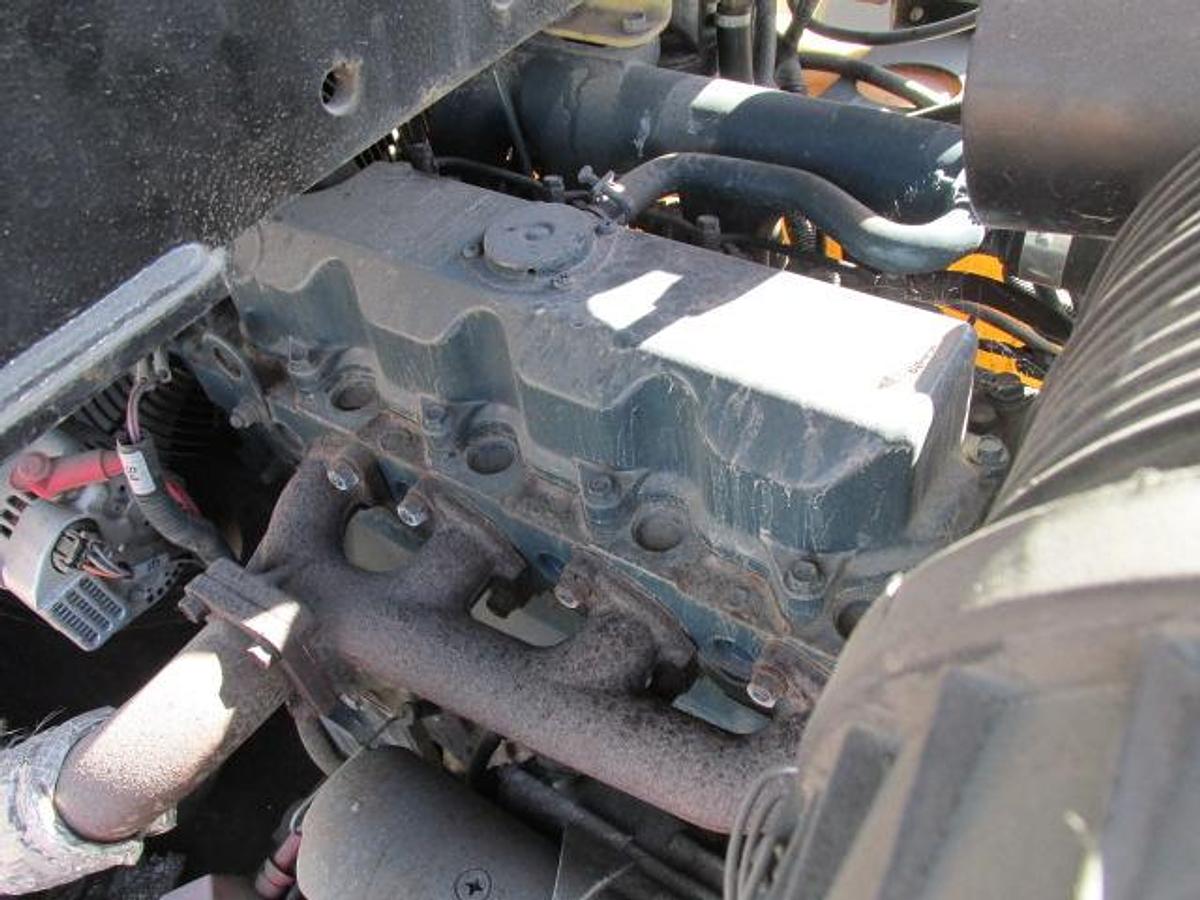 Used 2016 Doosan 185 CFM air compressor