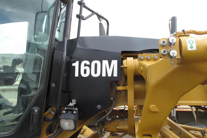 Used 2015 Caterpillar 160M VHP Plus Grader with snow wing very nice