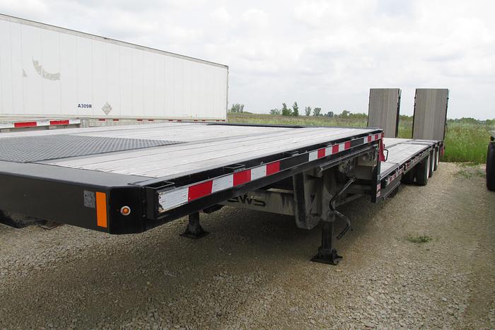 Used 2023 BWS 53 ft step deck equipment trailer with air ramps and air ramp on to kick