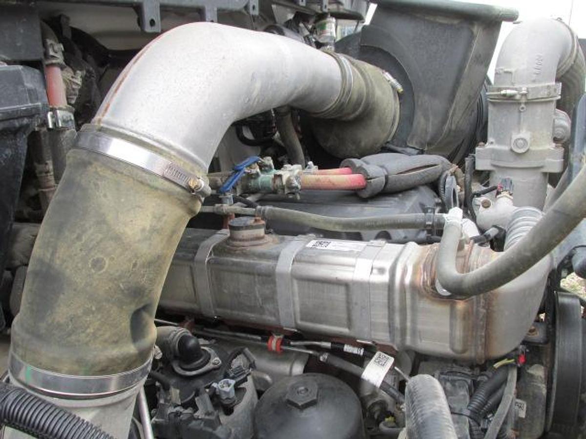 Used 2018 International 7600 Septic Truck 2000 Gal