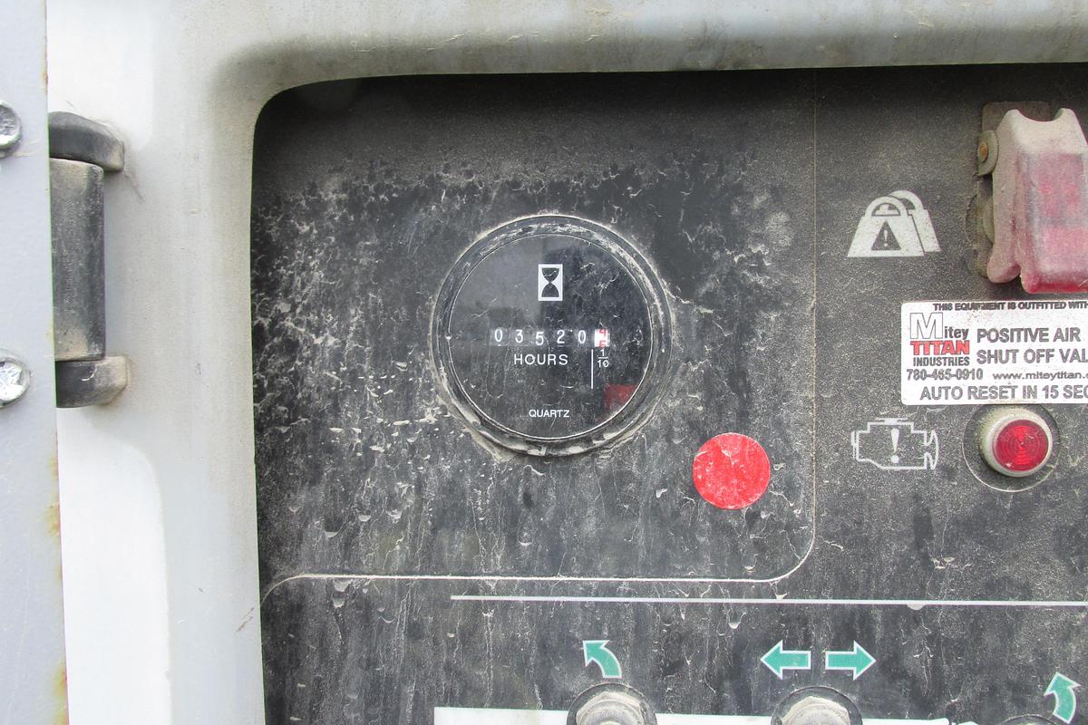 Used 2015 Genie Z 62/40 man lift 4x4 diesel