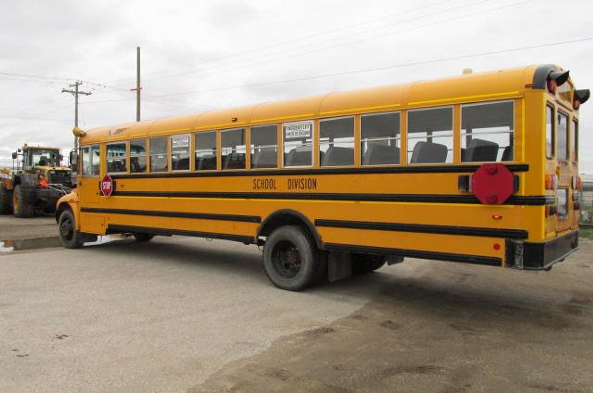 Used 2015 IC 71 passenger school bus