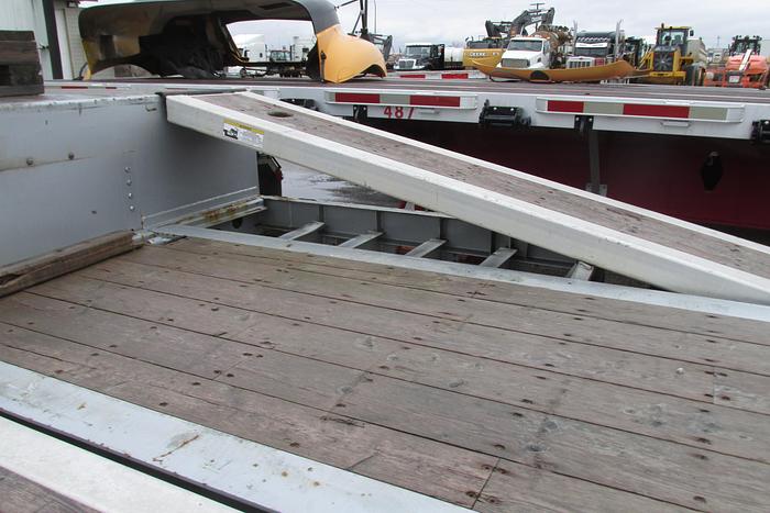 Used 2017 Lode King 53 ft step deck recovery trailer tridem