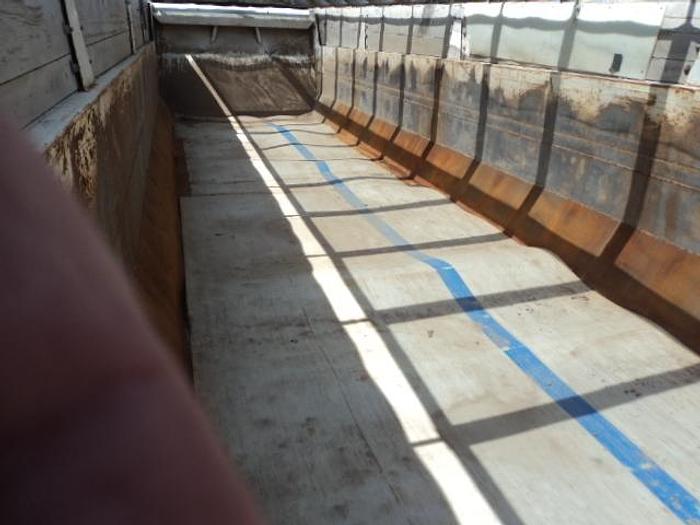 Used 2017 Midland XL 3000 tridem end dump