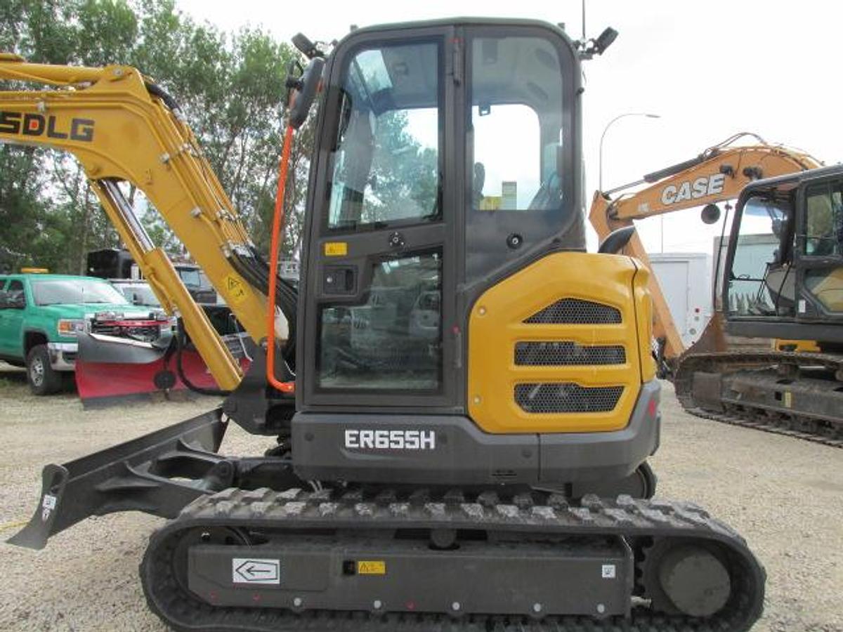 5 ton Excavator for $88,000 0% financing for 3 years  O.A.C