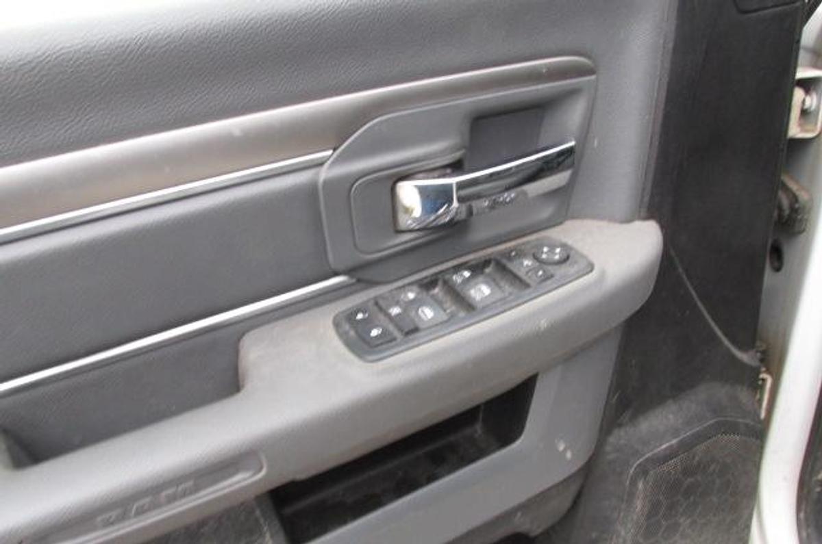 Used 2018 Ram 2500 Crew Cab SLT 4x4 6.4 L v8 Hemi