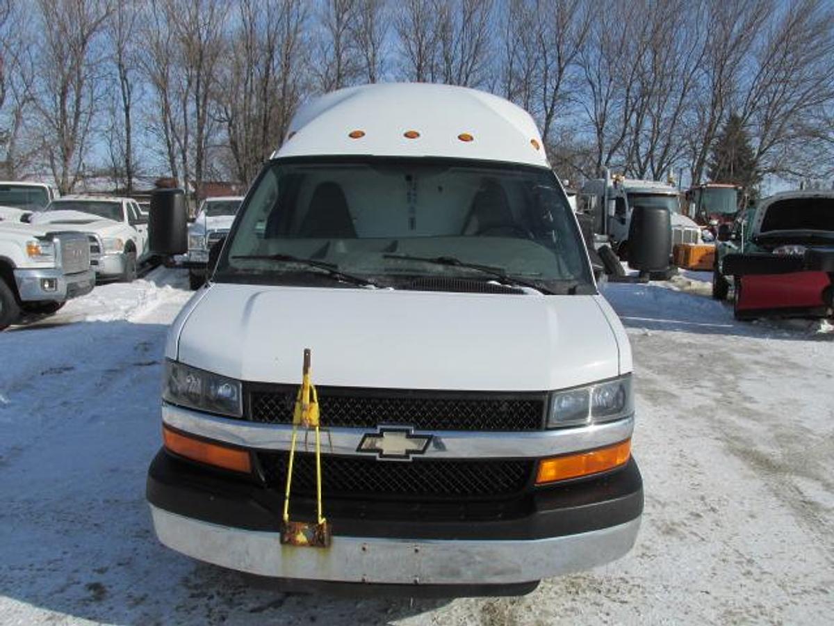 Used 2016 Chevrolet 3500 Express Bubble Cargo Van