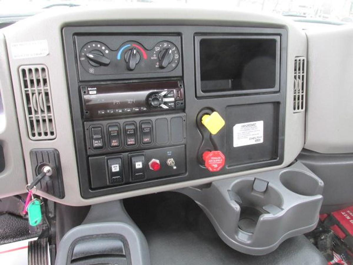 Used 2018 International 7600 Septic Truck 2000 Gal