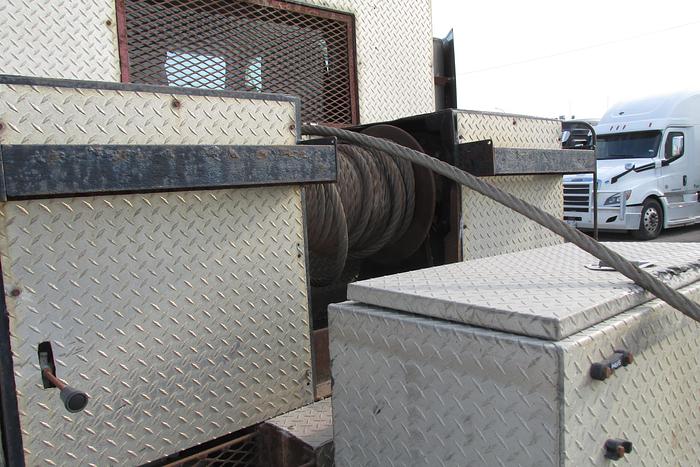 Used 2007 Kenworth T 800 Winch truck