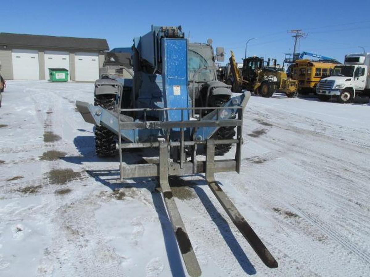 Used 2019 Genie GTH 1056 telehandler 10,000 lb lift
