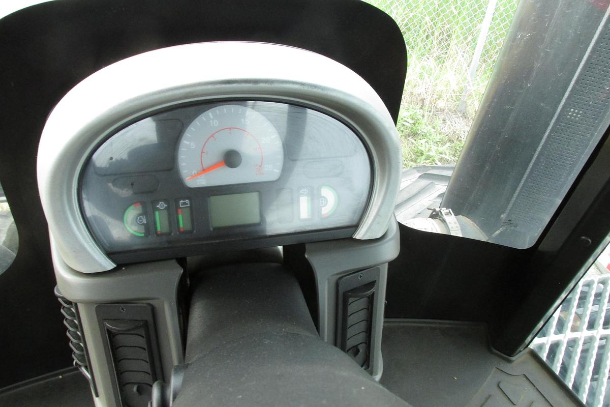 Used 2017 Challenger MT865E