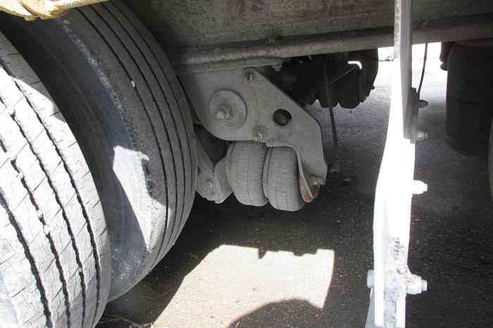 Used 2023 Extreme 53 ft Aluminum triple axle step deck with lift axle