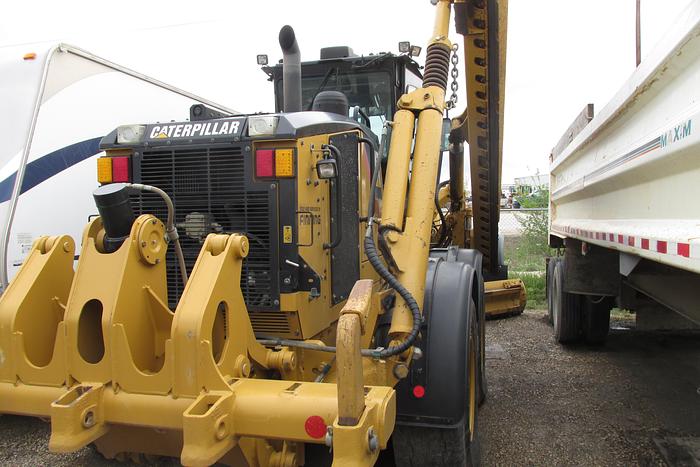 Used 2017 Caterpillar 140 M AWD with Snow wing, front lift group and rear ripper