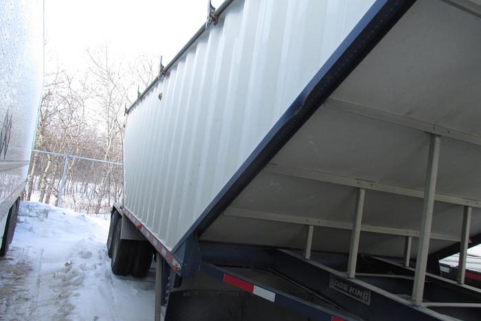 Used 2024 Lode King Super B grain trailer with pup