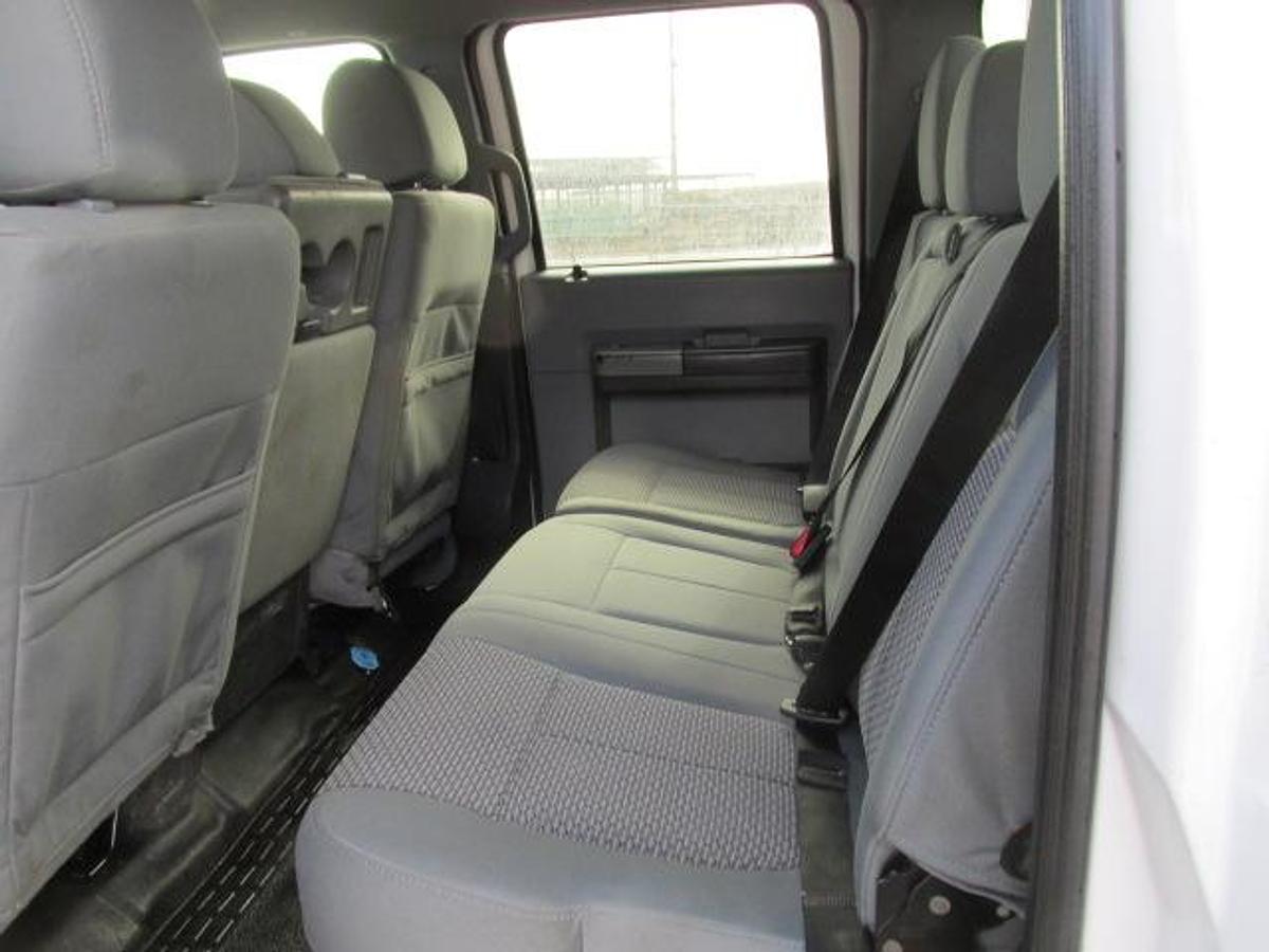 Used 2016 Ford F 550 Crew Cab 4x4 with Brandex service body 