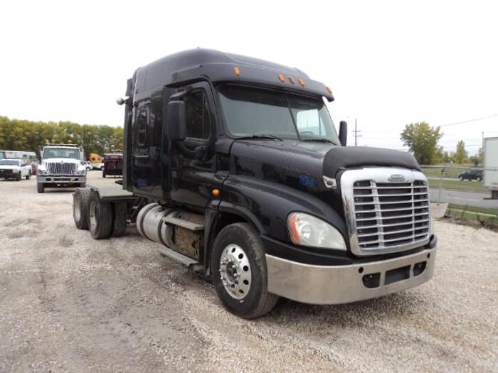 Used 2015 Freightliner Cascadia