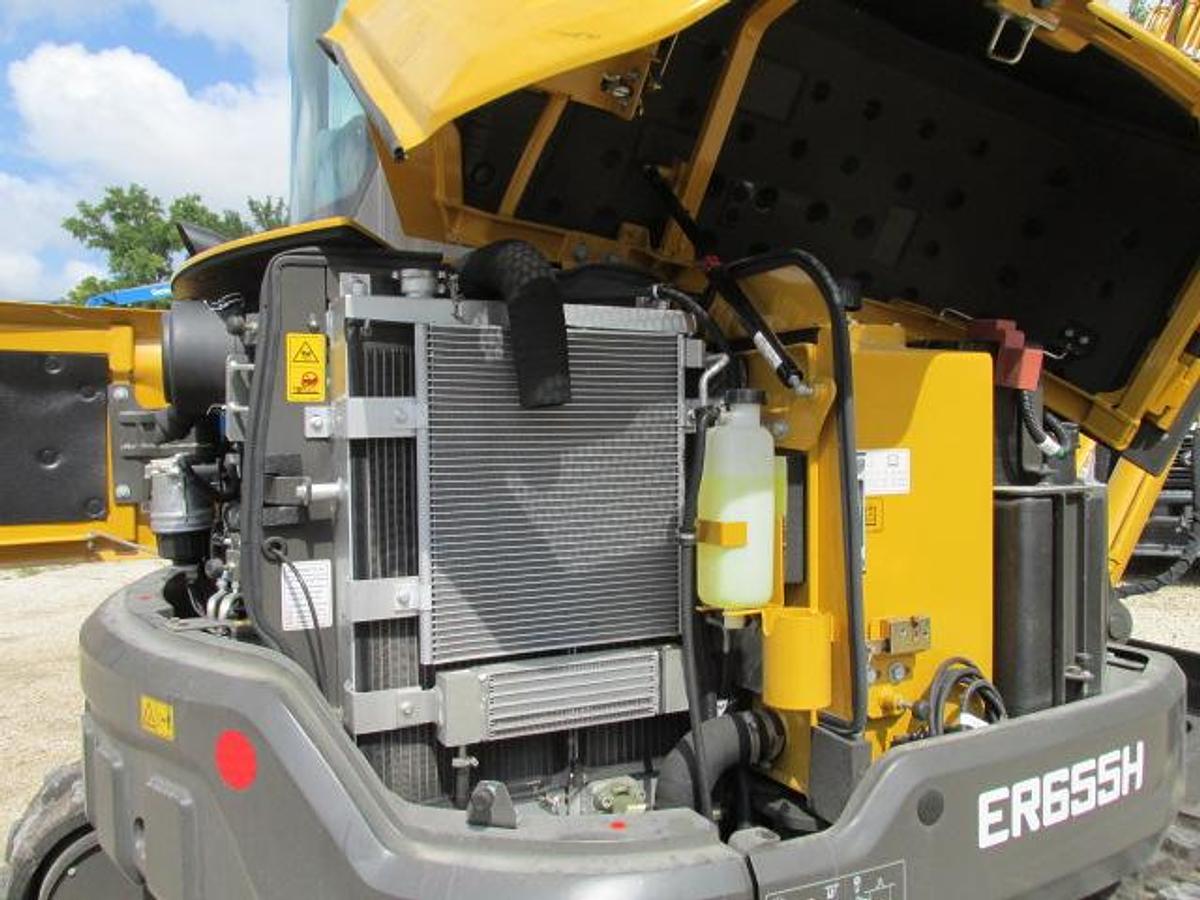 5 ton Excavator for $88,000 0% financing for 3 years  O.A.C