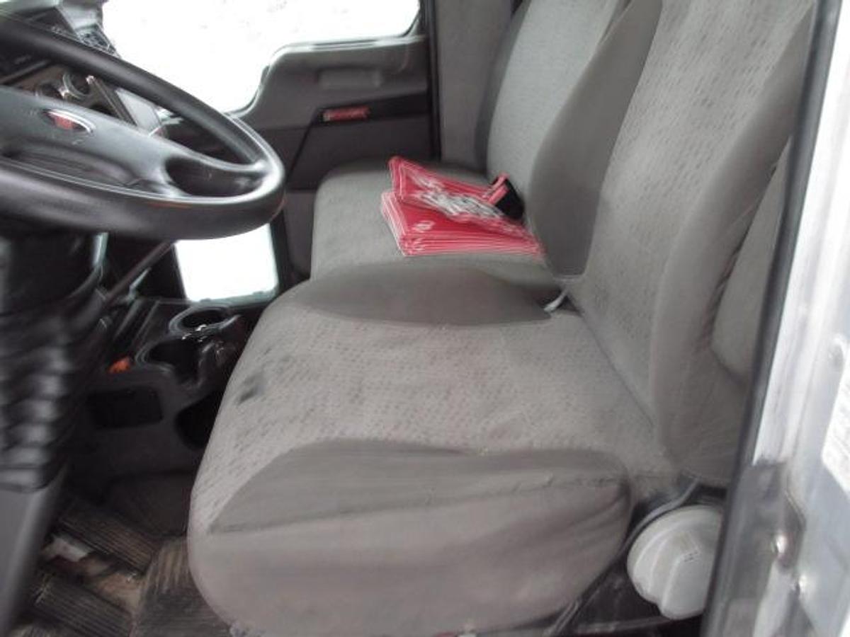 Used 2017 Kenworth T 370 with 24 ft Van body with tailgate