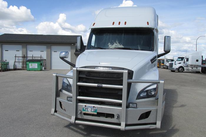 Used 2020 Freightliner Cascadia DD 15