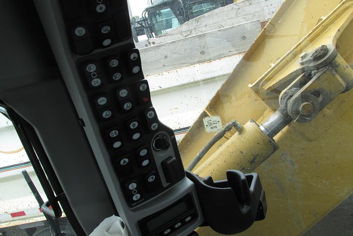 Used 2017 Caterpillar 140 M AWD with Snow wing, front lift group and rear ripper