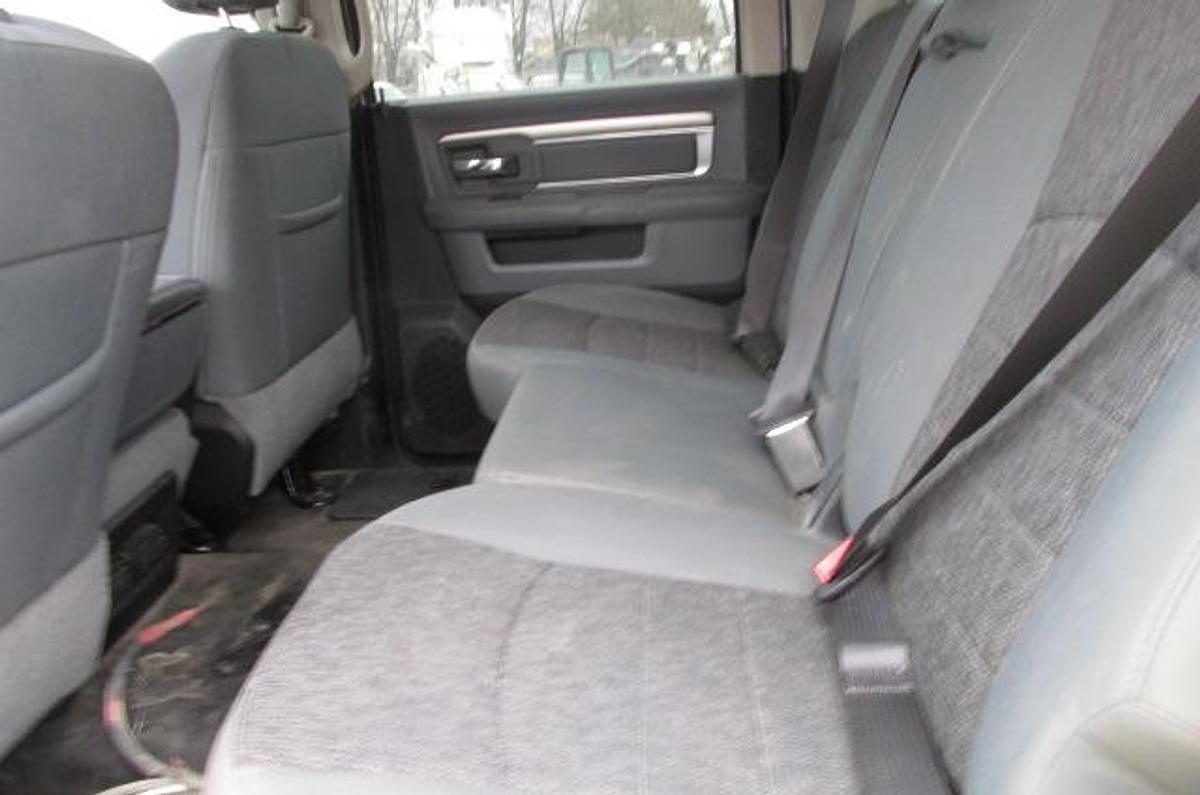 Used 2018 Ram 2500 Crew Cab SLT 4x4 6.4 L v8 Hemi