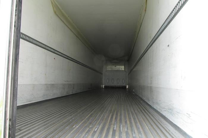 Used 2017 Wabash 53 ft tri axle reefer trailer with Carrier X4-7500 unit