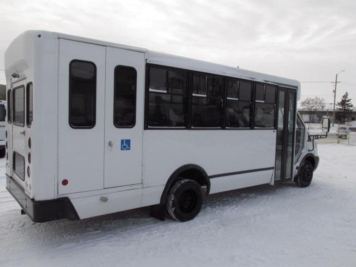 Used 2018 Ford Transit 12 passenger wheelchair shuttle van