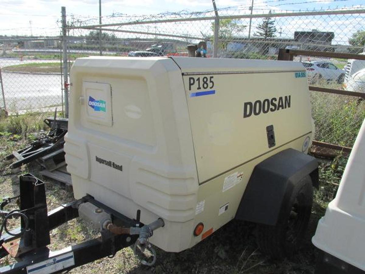 Used 2016 Doosan 185 CFM air compressor