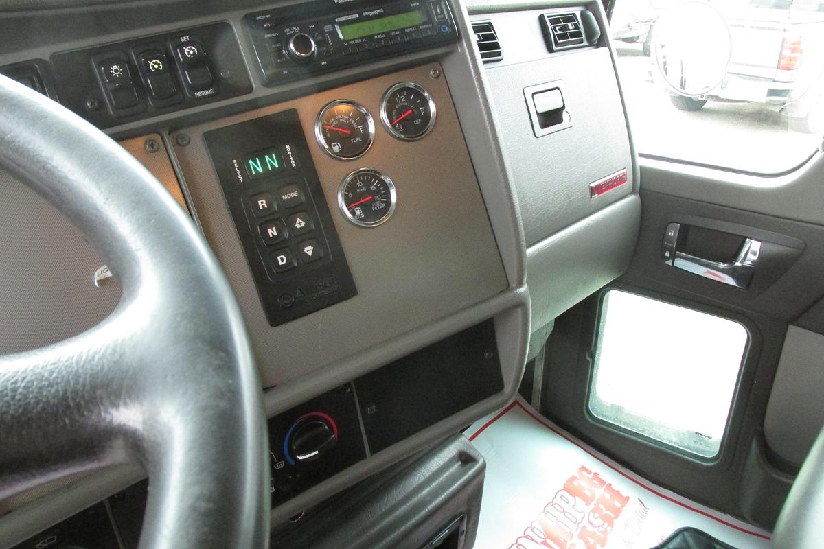 Used 2014 Kenworth T 370 hydraulic brake dump truck