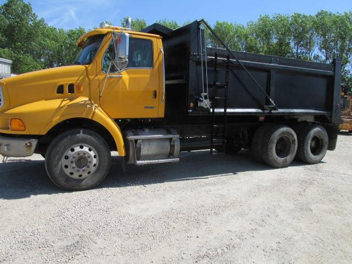 Used 2006 Sterling LT 8500 dump truck 
