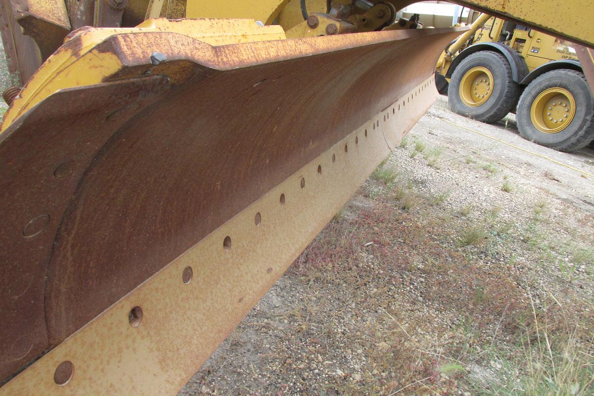 Used 2015 Caterpillar 160M VHP Plus Grader with snow wing very nice