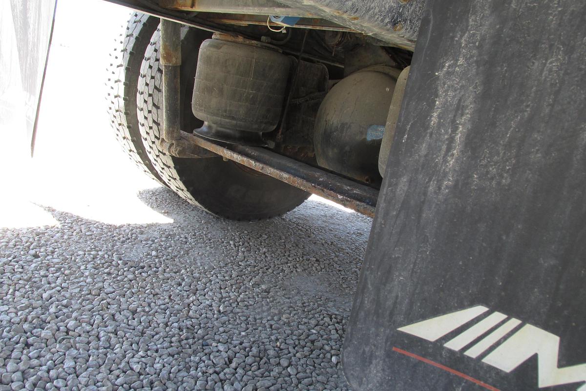 Used 2013 Kenworth T370 with 26 ft box and reefer system