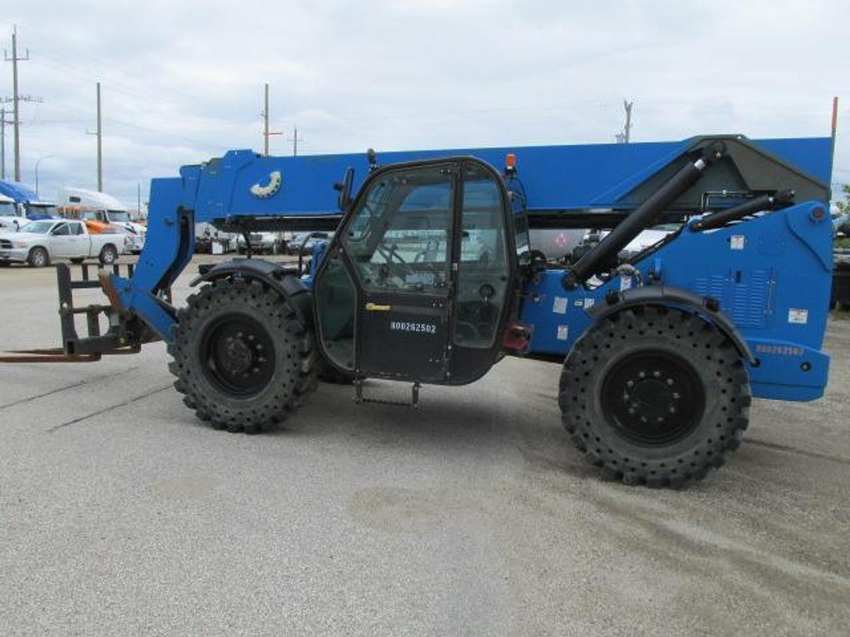 Used 2019 Genie GTH 1056 telehandler 10,000 lb lift