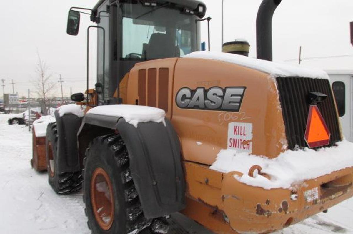 Used 2014 CASE 621 F