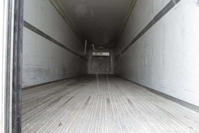 Used 2017 Wabash tandem axle reefer trailer with 7300x 4 Carrier reefer