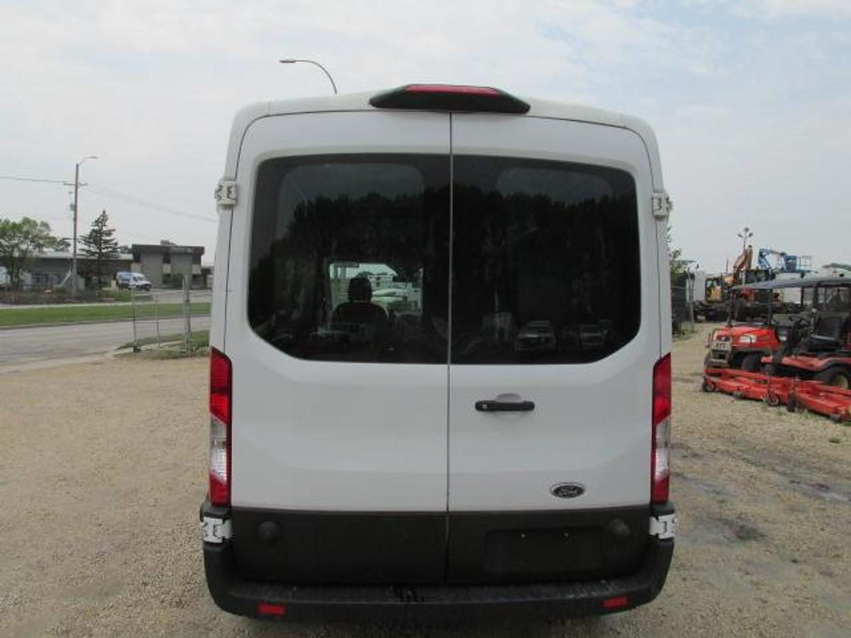Used 2019 Ford T 250 Transit 148 med roof cargo van