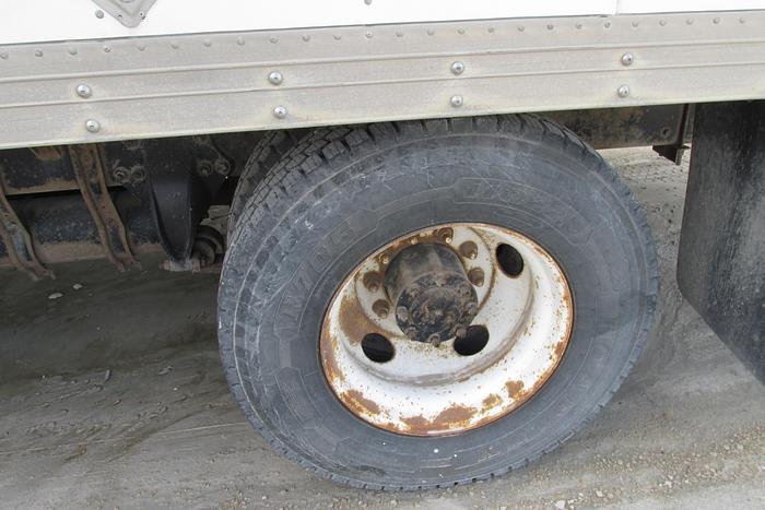 Used 2015 Freightliner M2 Cummins power hydraulic brakes 24 ft box