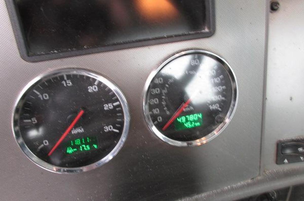 Used 2012 Kenworth T 370 Tandem axle flat deck