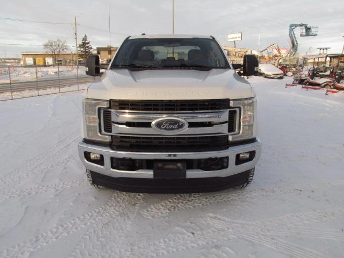 Used 2019 Ford F350 Crew cab 4x4 Long box 