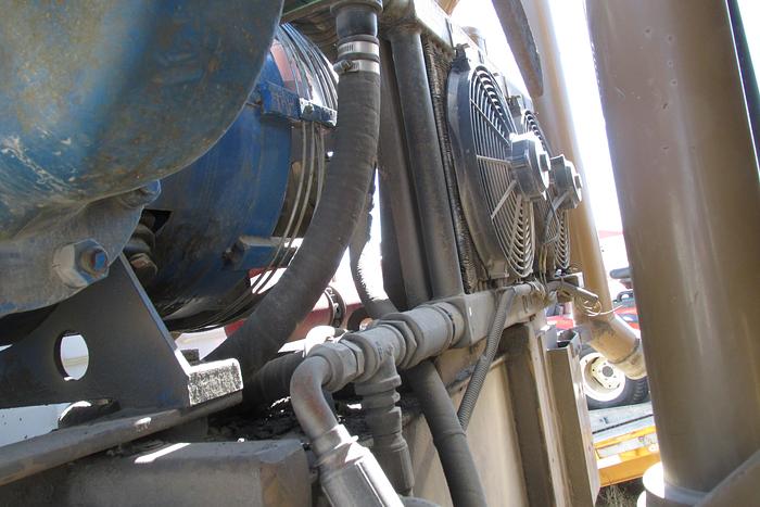 Used 2008 Sterling Presvac 3000 gal