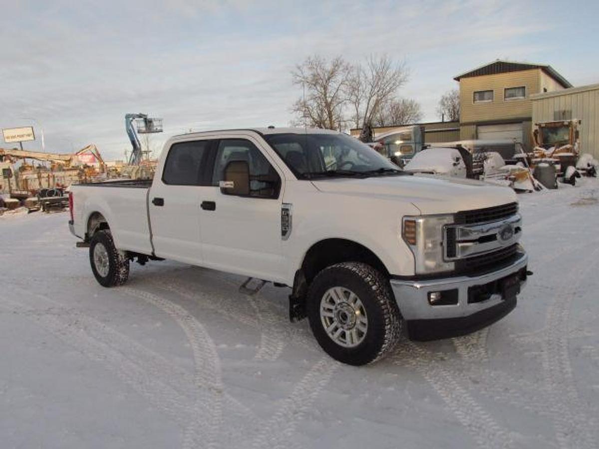 Used 2019 Ford F350 Crew cab 4x4 Long box 
