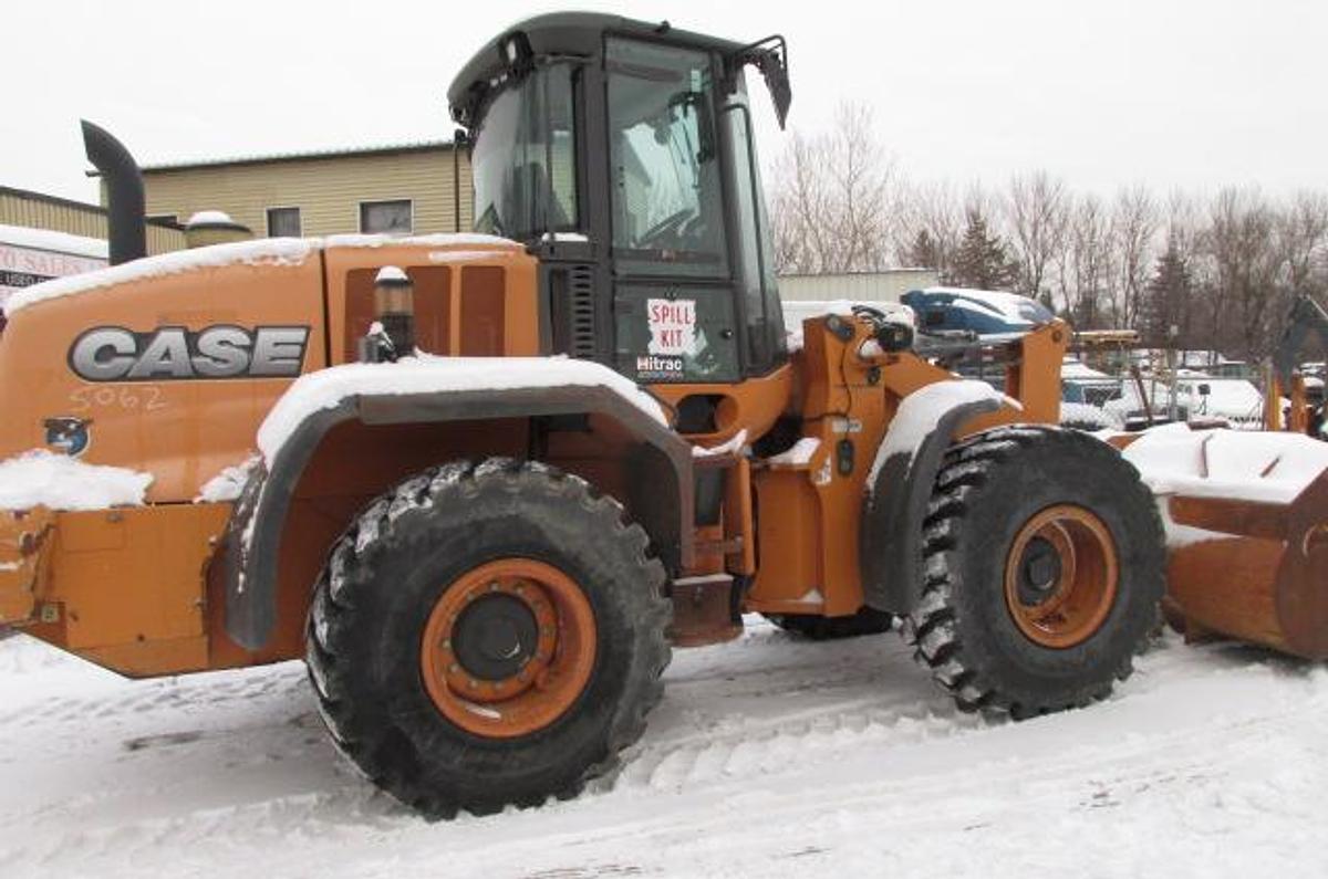 Used 2014 CASE 621 F