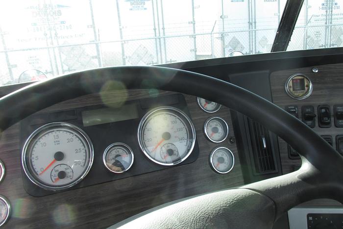 Used 2016 Freightliner Coronado heavy spec 18 spd