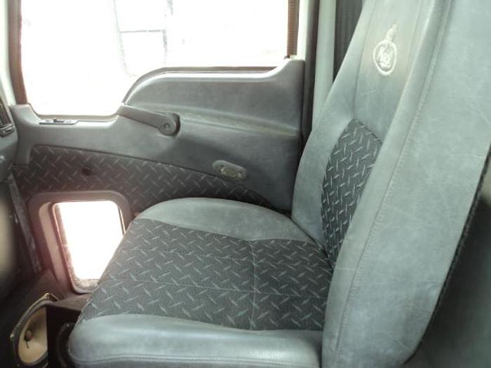 Used 2014 Mack Pinnacle CXU 613